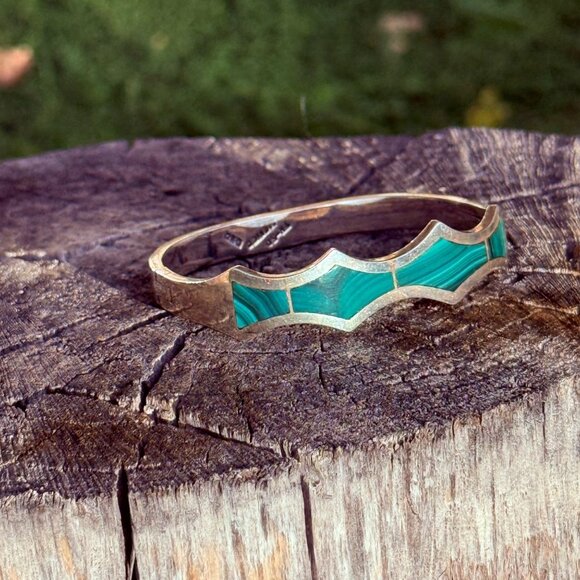 Vintage Sterling Silver Mexico Bracelet With Malachite Inlay Zigzag Design Hinge - Picture 2 of 13